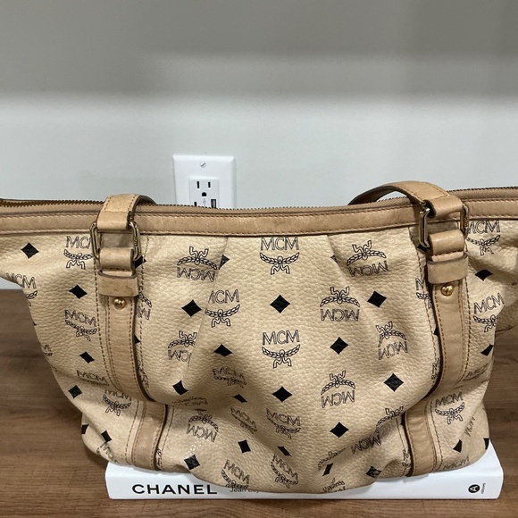 MCM shoulder bag NO strap - Picture 4 of 6